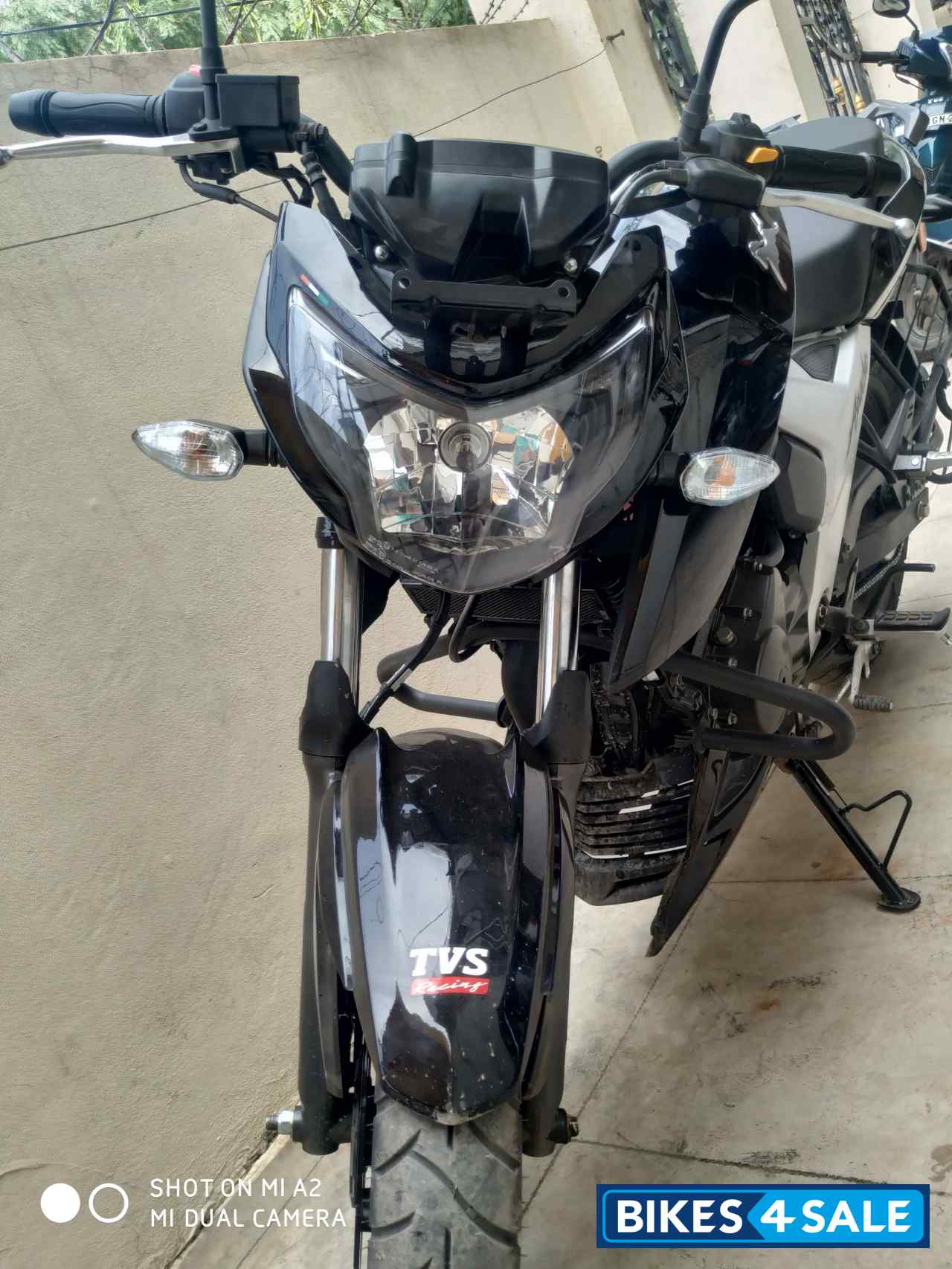 TVS Apache RTR 160 4V