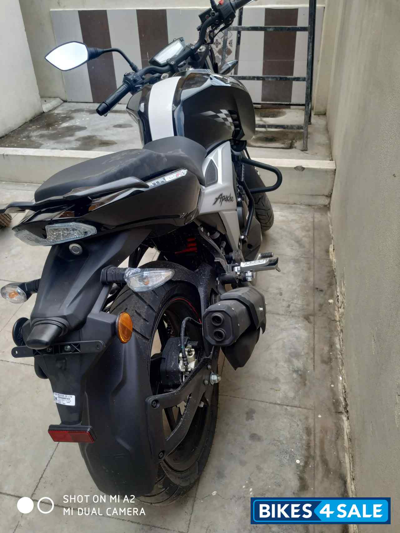 TVS Apache RTR 160 4V