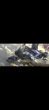 Black Hero Glamour 125