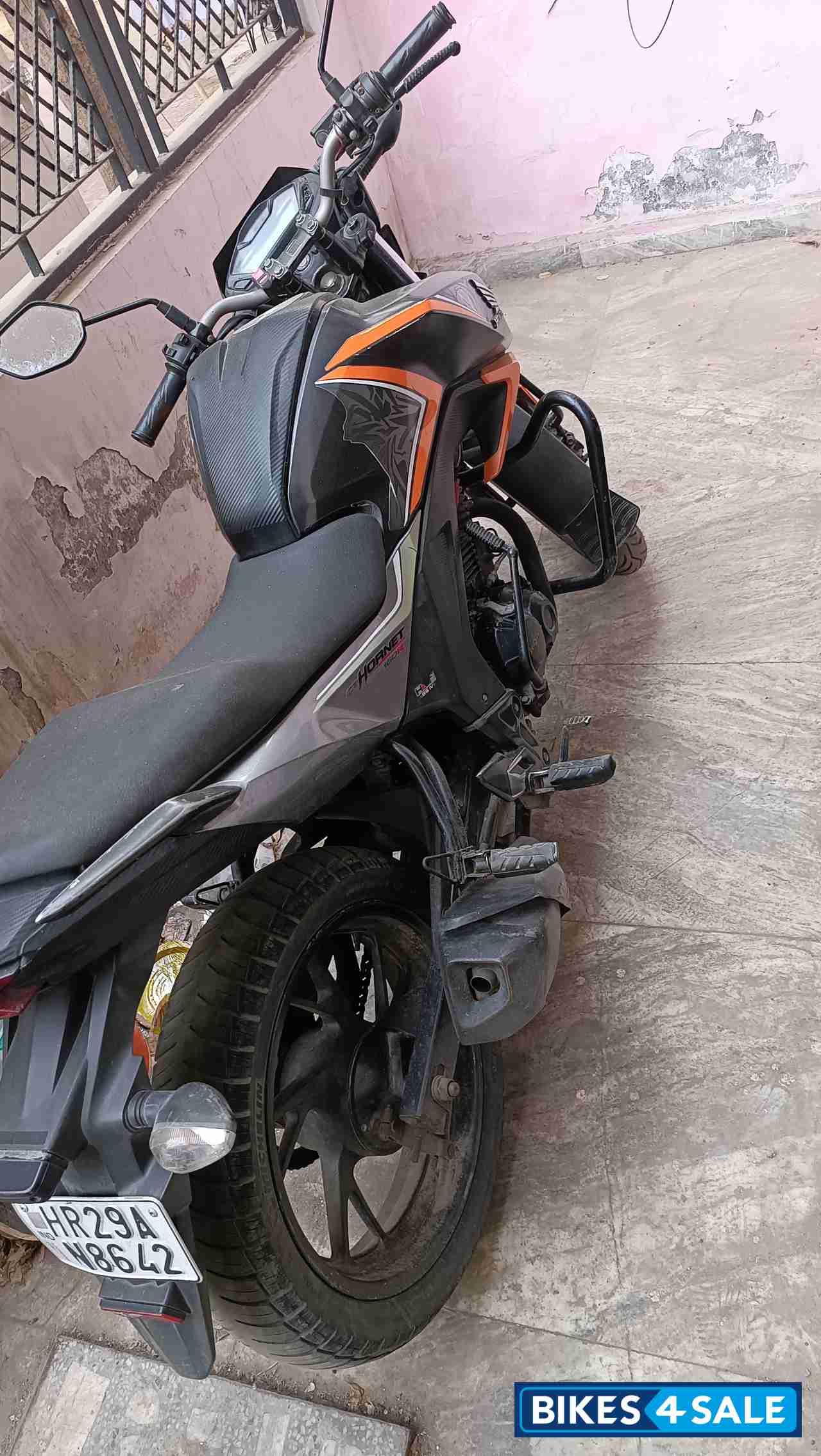 Honda CB Hornet 160R