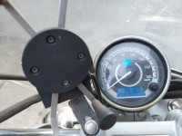 Black Bajaj Avenger 220 DTS-i