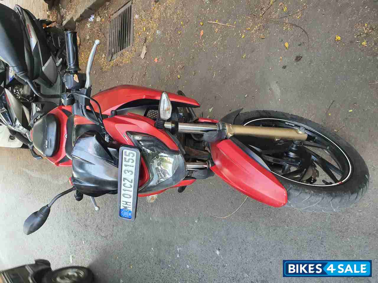 TVS Apache RTR 200 4V