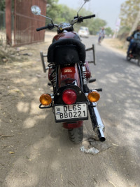 Chestnut Red Royal Enfield Classic 350