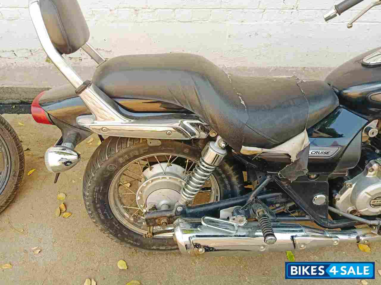 Bajaj Avenger Cruise 220