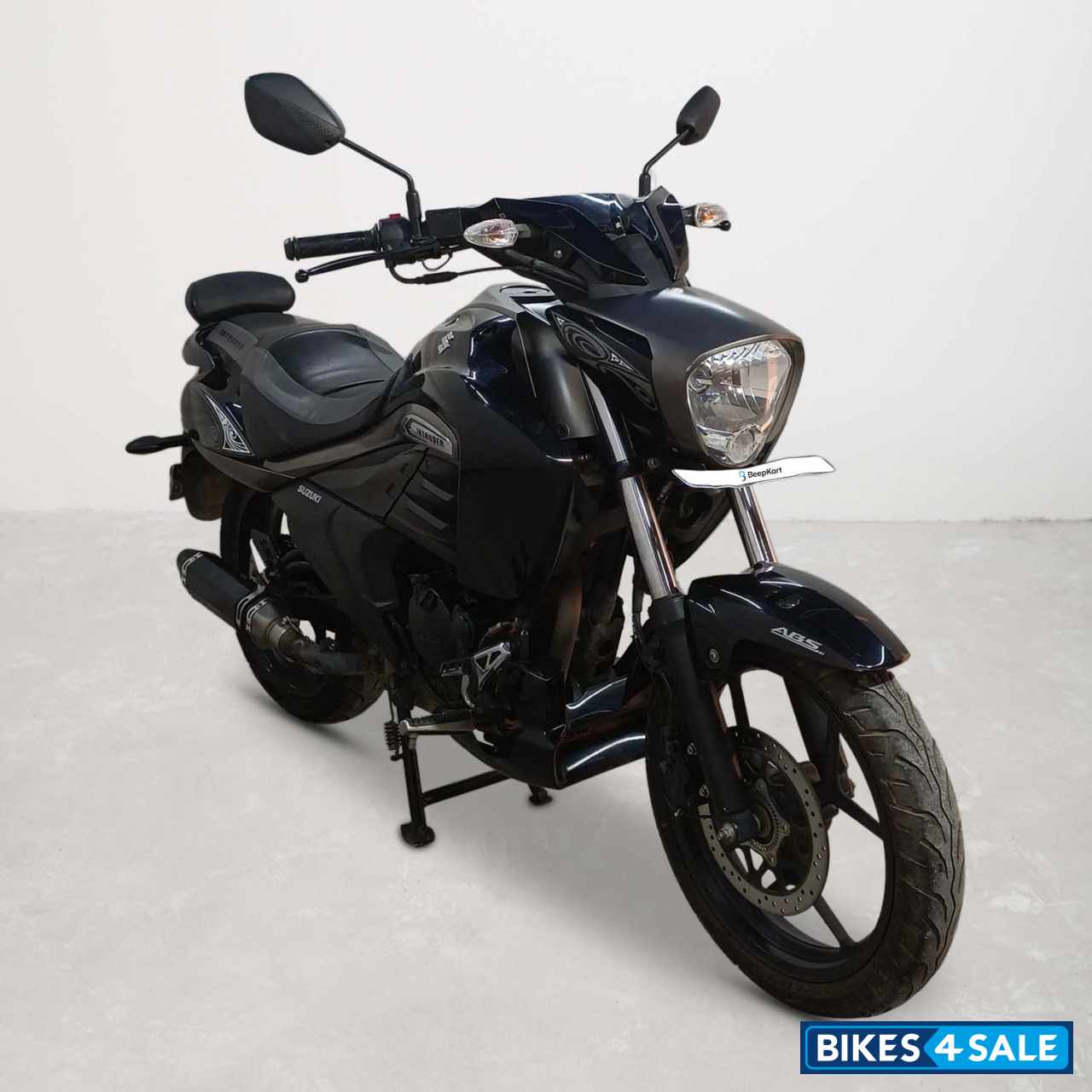 Suzuki Intruder 150