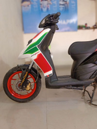 Piaggio  Aprilia 150SR