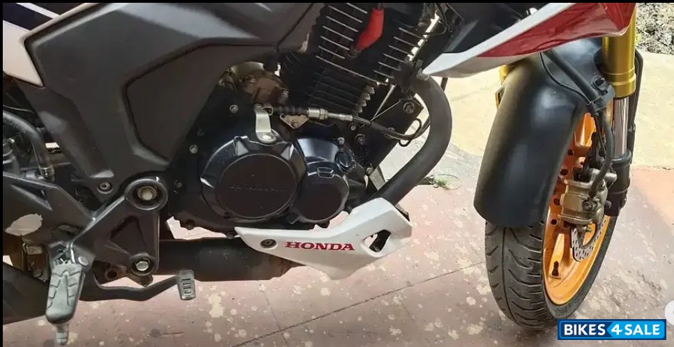 Honda Hornet 2.0 Repsol Edition