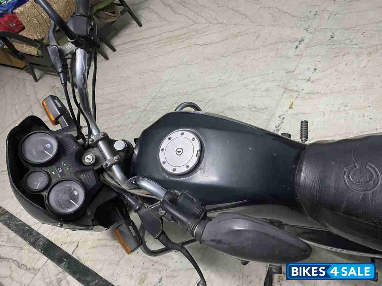 Black Bajaj Caliber Black Bajaj Caliber