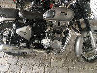 Gunmetal Grey Royal Enfield Classic 350