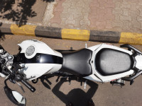 White TVS Apache RTR 200 4V