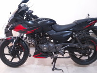 Bajaj Pulsar 220F