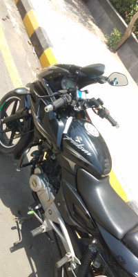 Bajaj Pulsar 220 DTSFi 2016 Model