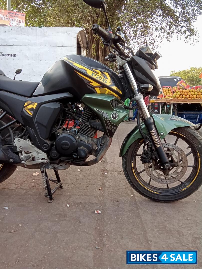 Yamaha FZ FI V2