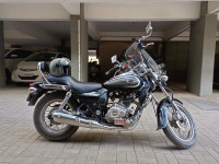 Black, Chrome Bajaj Avenger Cruise 220
