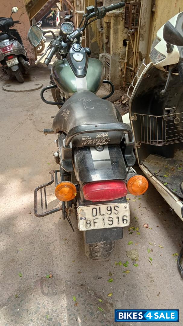Olive Green Bajaj Avenger Street 220