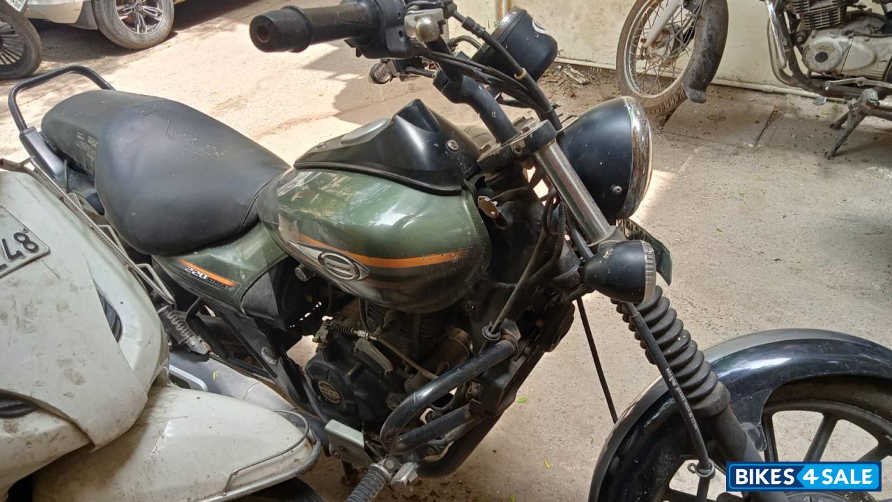 Olive Green Bajaj Avenger Street 220