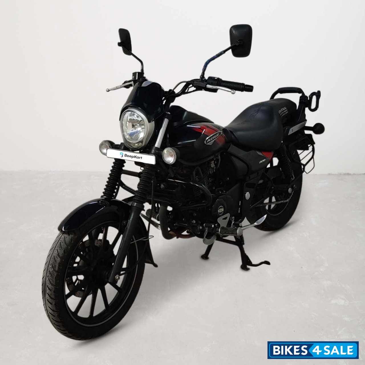 Bajaj Avenger Street 220