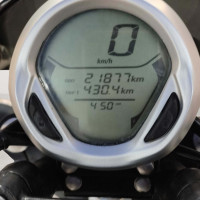 Bajaj Avenger Street 220