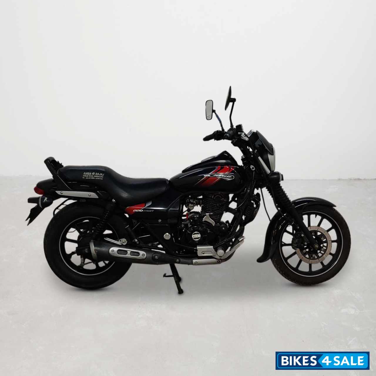 Bajaj Avenger Street 220