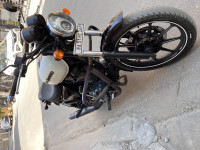 White Royal Enfield Thunderbird X 350