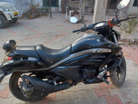 Suzuki Intruder 150