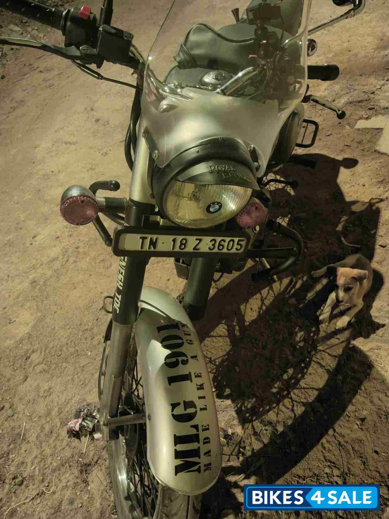 Silver Royal Enfield Classic 350 Silver Royal Enfield Classic 350