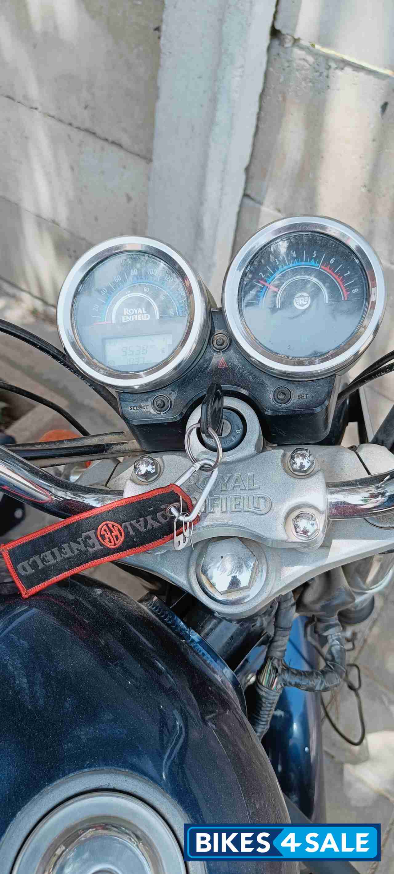 Blue Royal Enfield Thunderbird 500