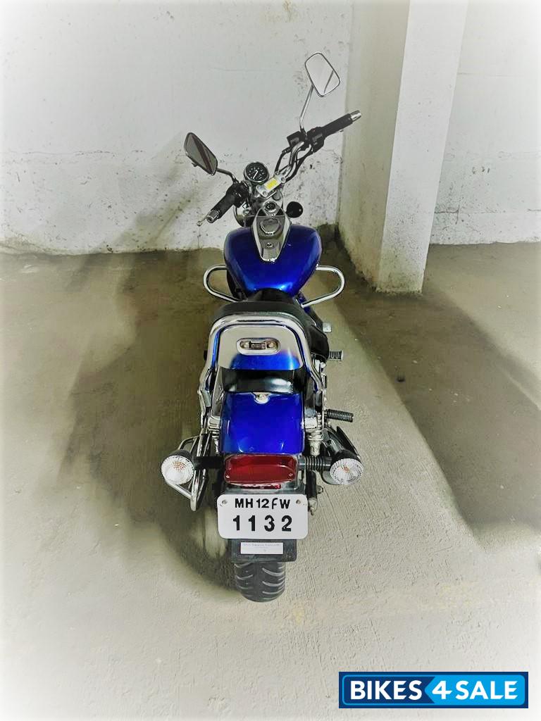 Bajaj Avenger 200 DTS-i