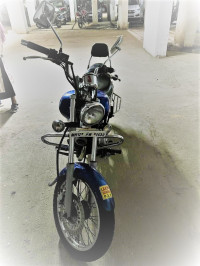 Bajaj Avenger 200 DTS-i