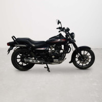 Bajaj Avenger Street 220