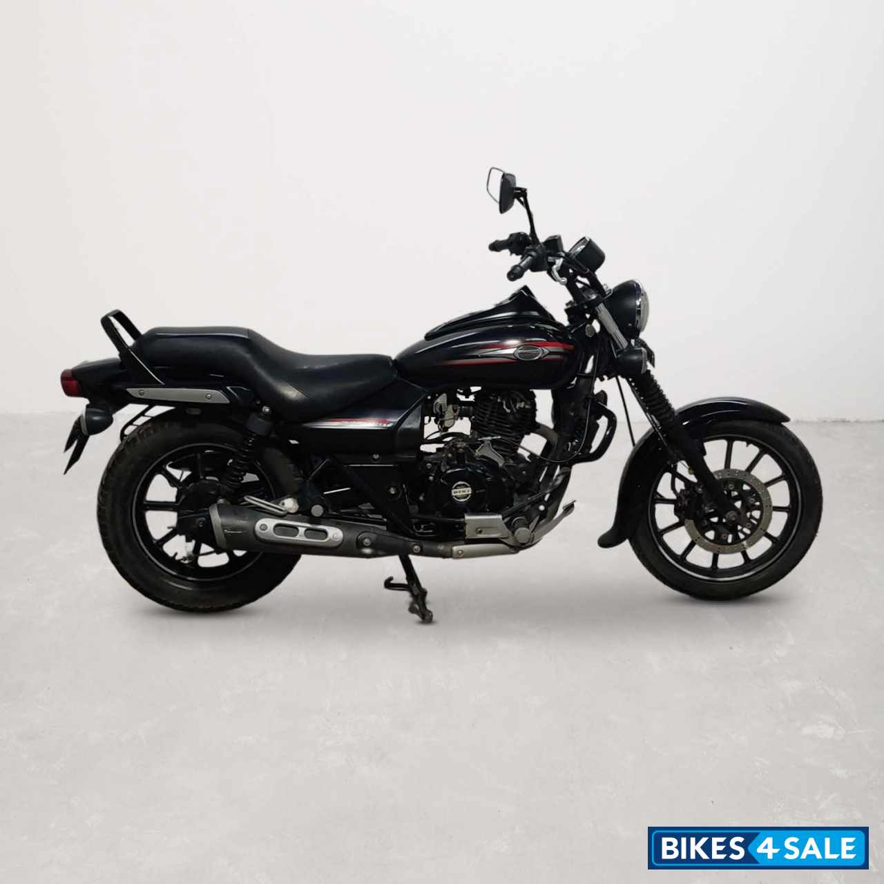 Bajaj Avenger Street 220