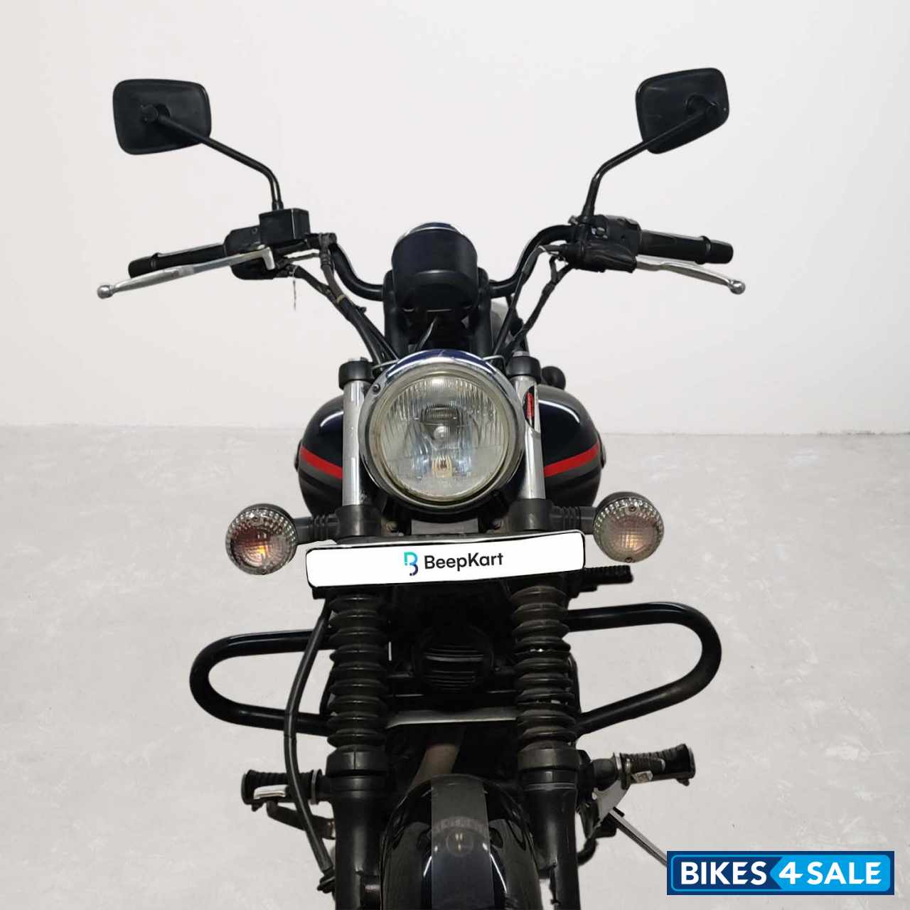 Bajaj Avenger Street 220