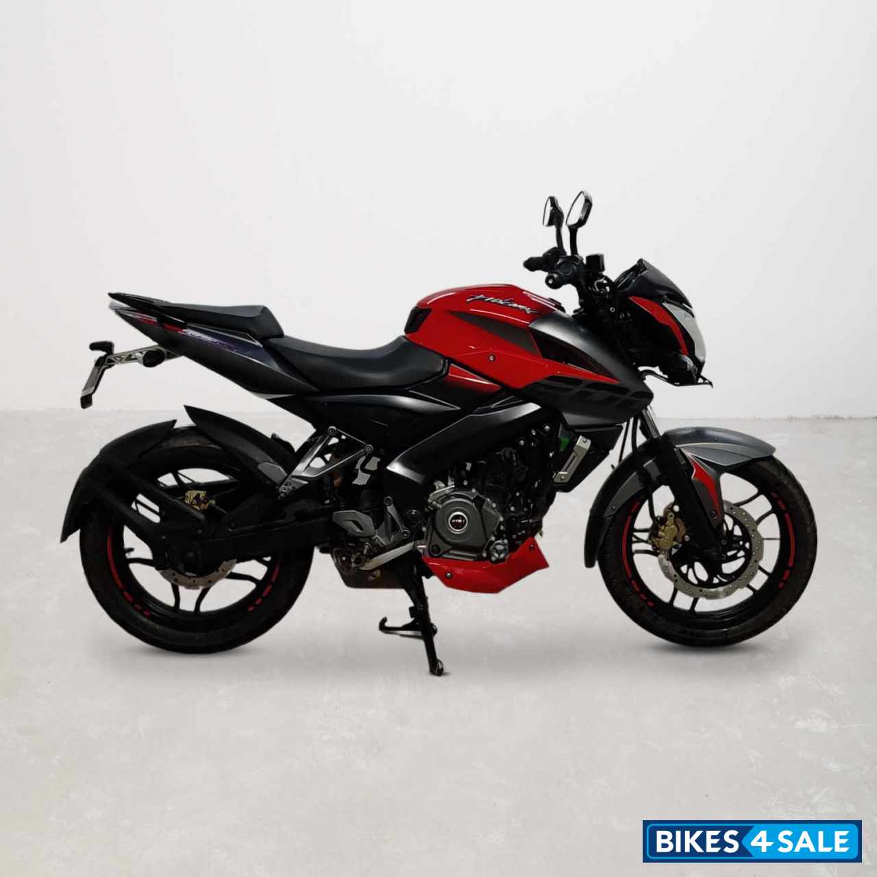 Bajaj Pulsar 200 NS
