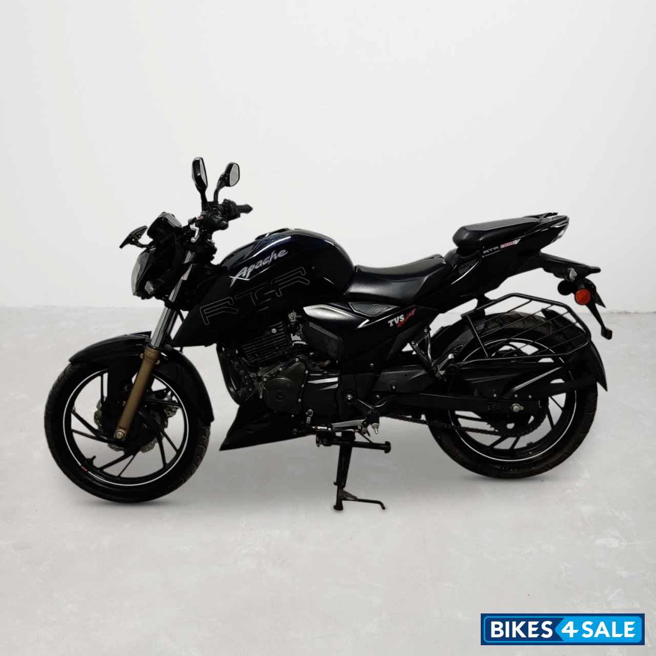 TVS Apache RTR 200 4V