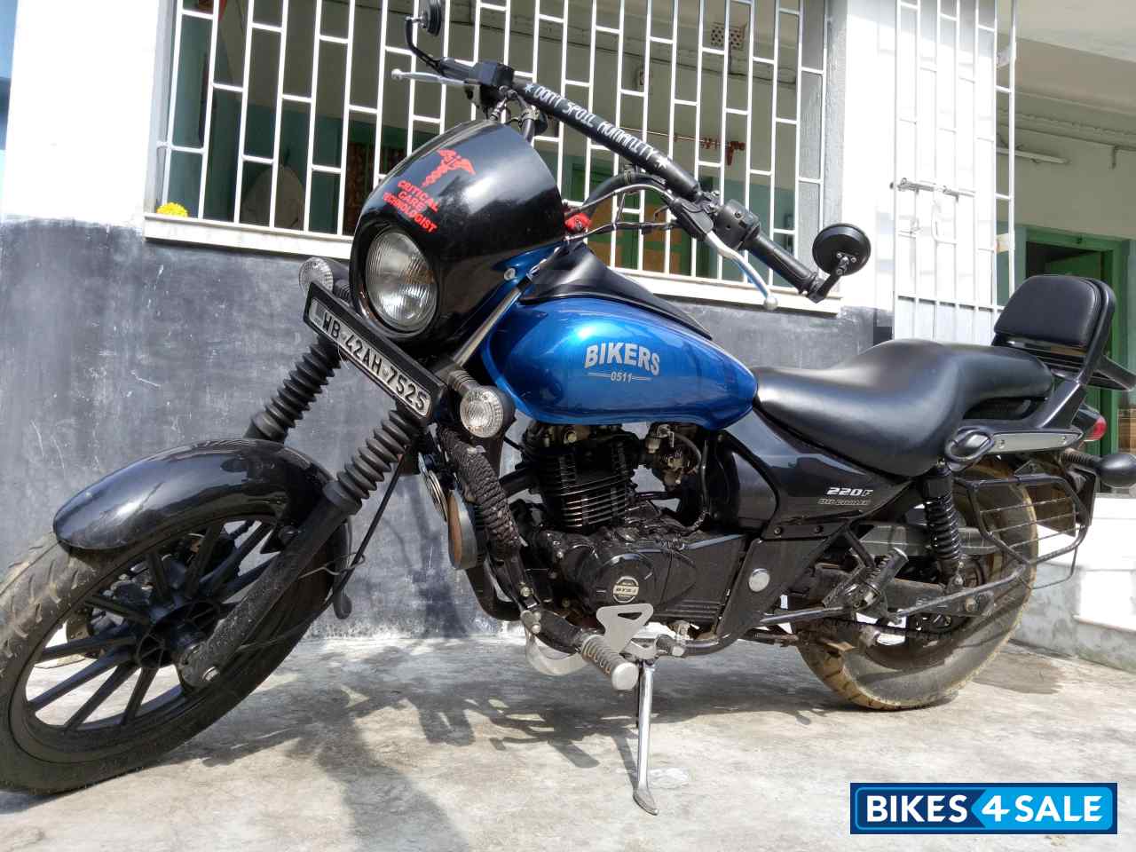 Cherry Red & Black Bajaj Avenger Street 150