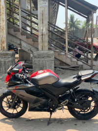 Red Black Yamaha YZF R15 V3