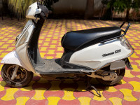 White Suzuki Access 125