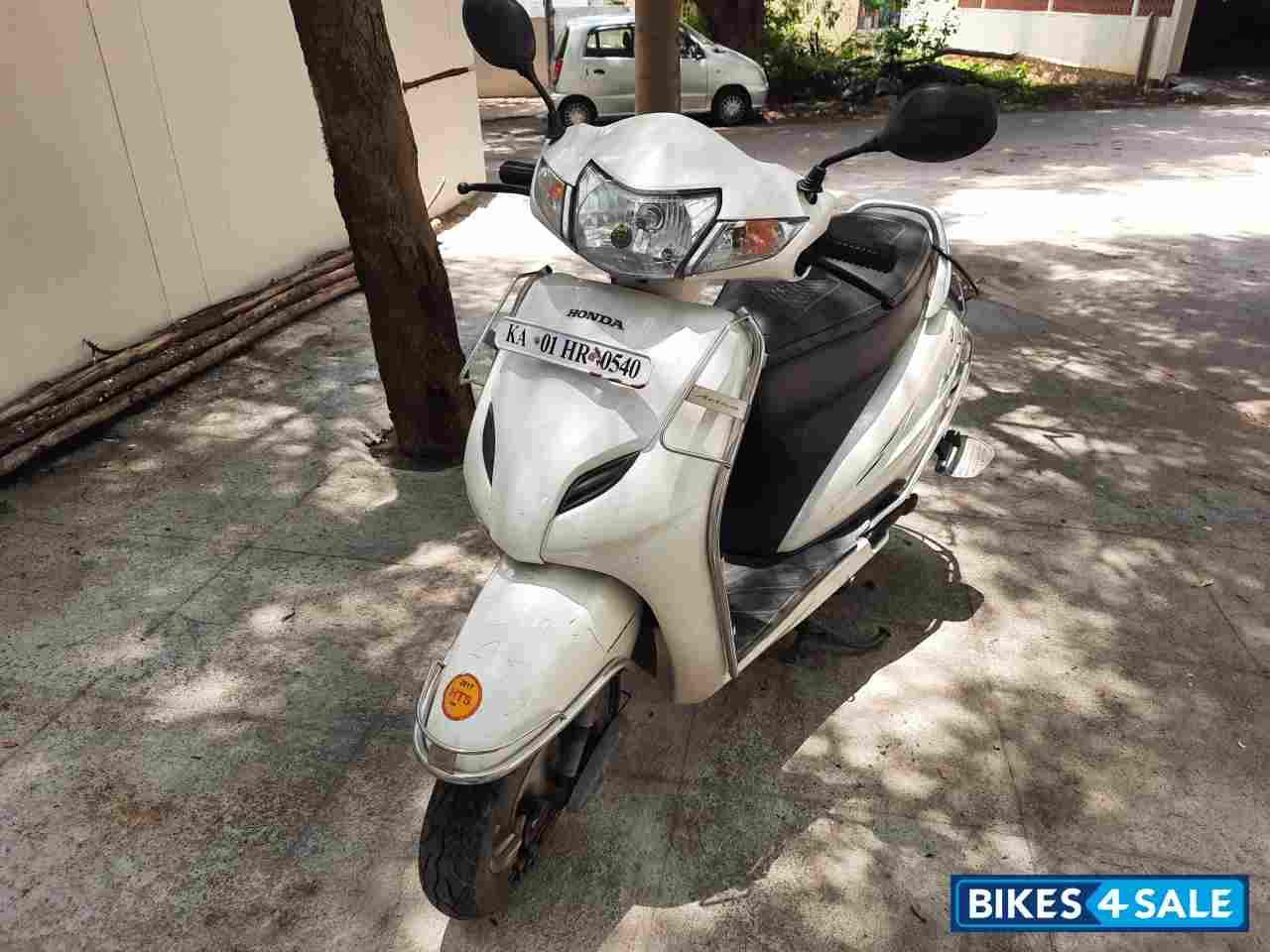 White Honda Activa 3G