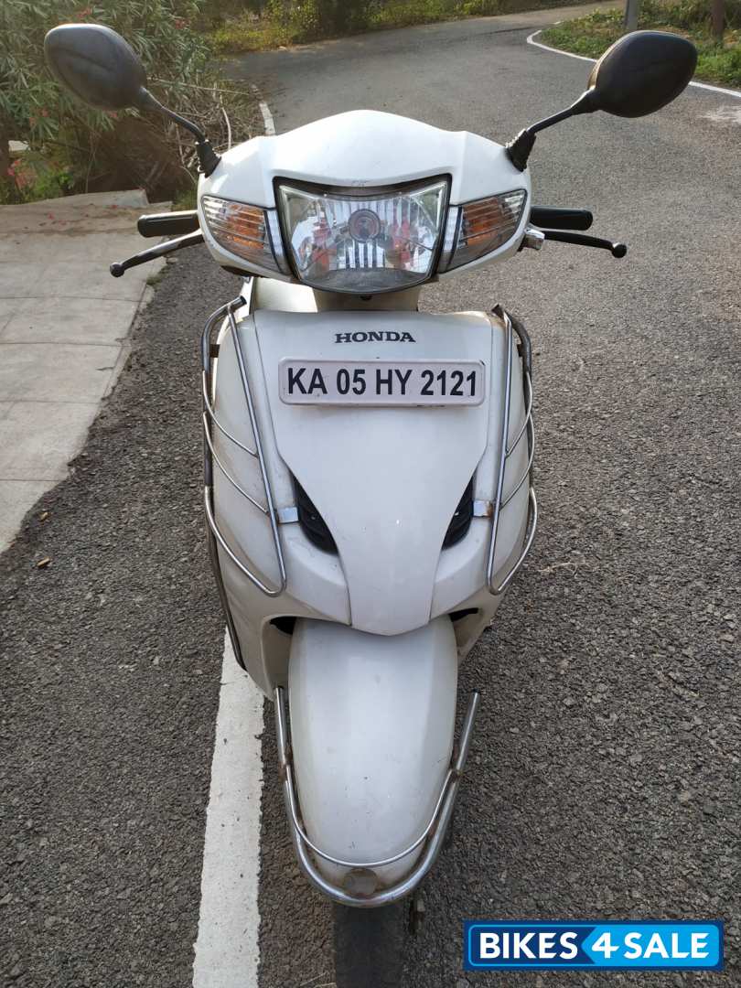 White Honda Activa