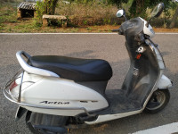 White Honda Activa