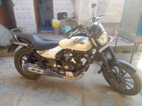 Bajaj Avenger Street 220