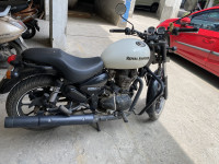 White Royal Enfield Thunderbird X 350