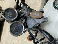 White Royal Enfield Thunderbird X 350