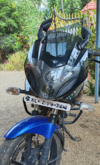 Bajaj Pulsar 220 DTSFi 2015 Model