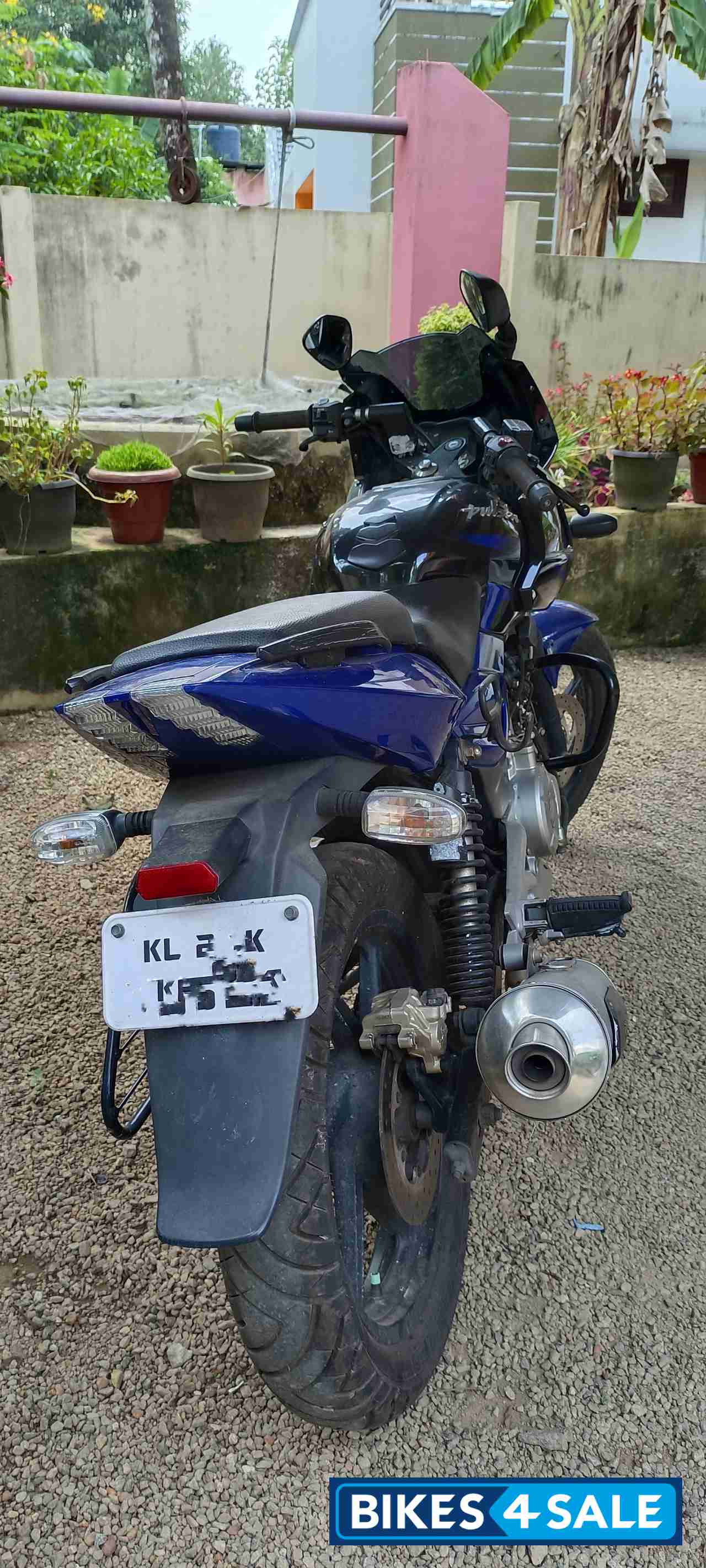 Bajaj Pulsar 220 DTSFi