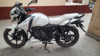 White TVS Apache RTR 160