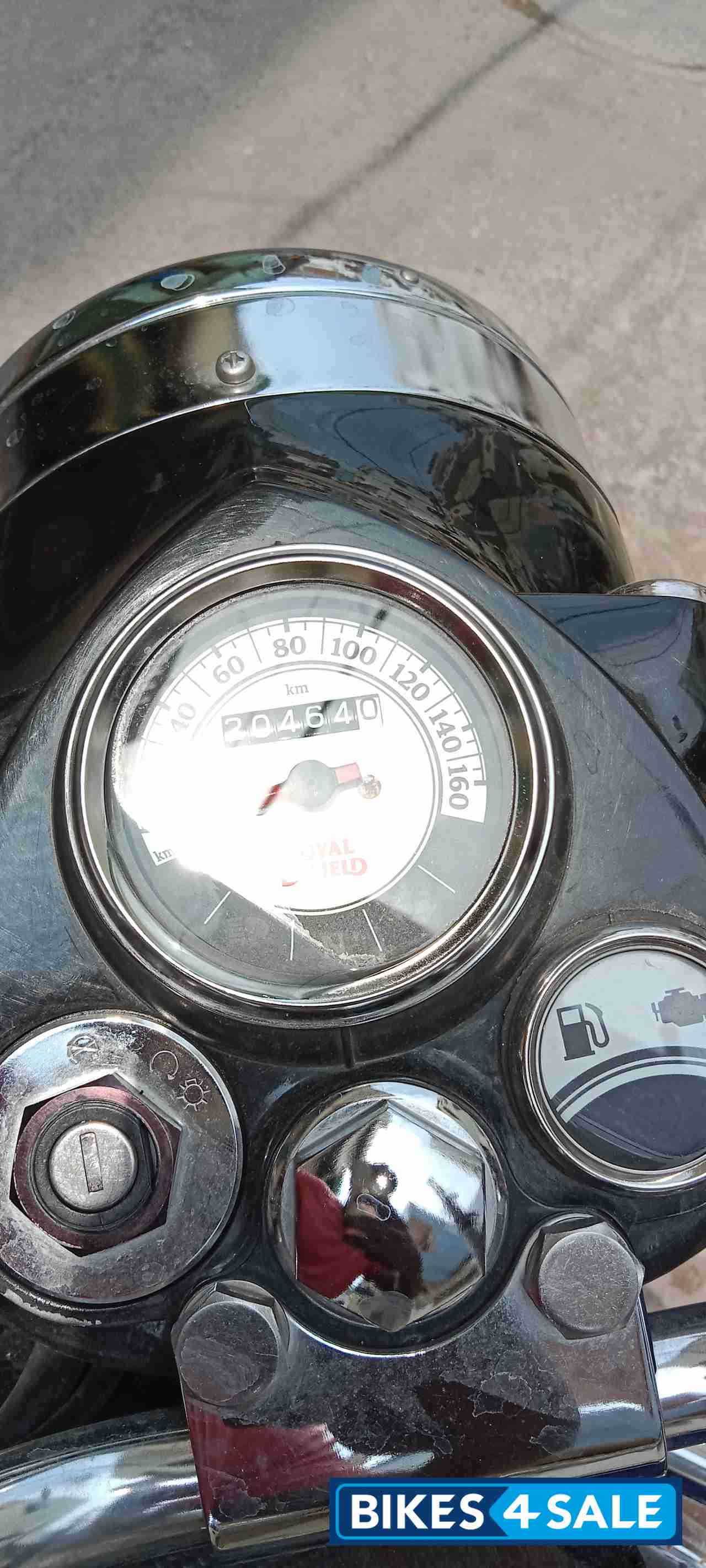 Pure Black Royal Enfield Classic 350