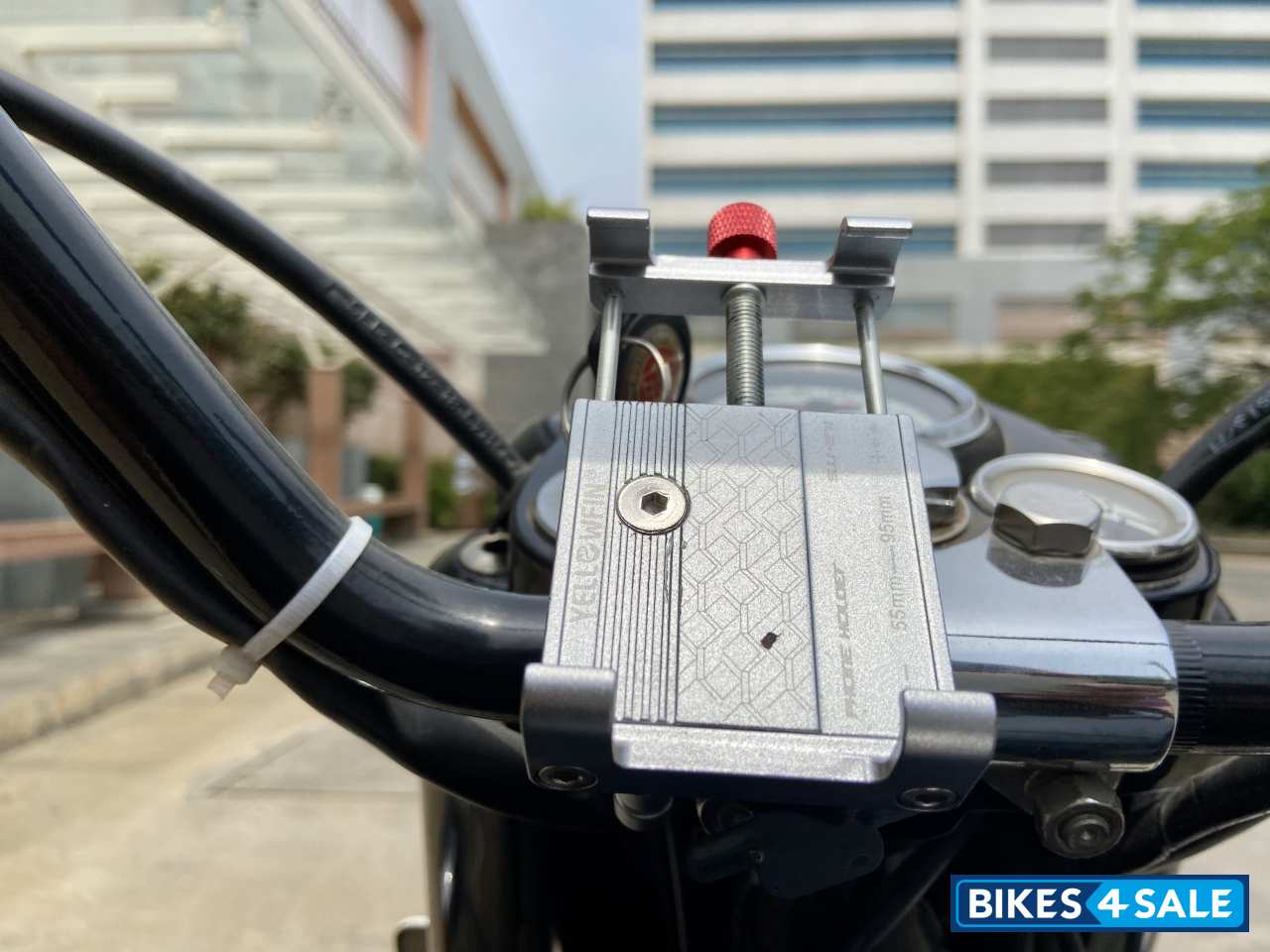 Black Royal Enfield Classic 350 Black Royal Enfield Classic 350