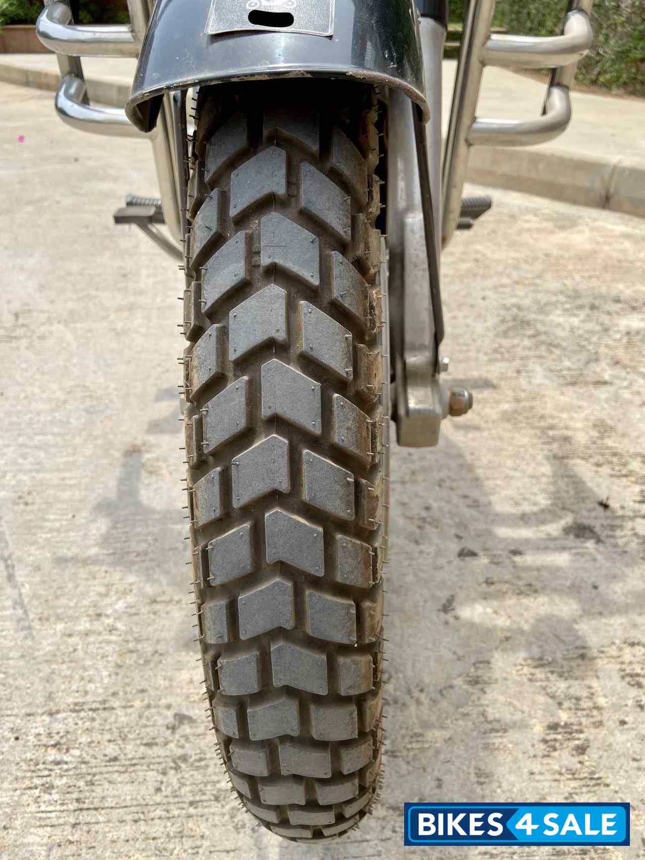 Black Royal Enfield Classic 350 Black Royal Enfield Classic 350