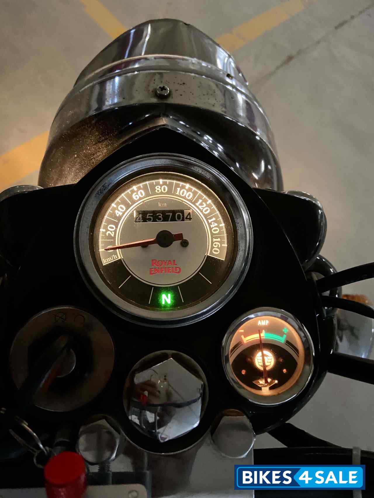 Black Royal Enfield Classic 350 Black Royal Enfield Classic 350